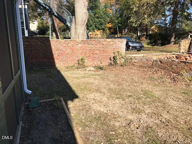 309 E Lane St — Photo 19
