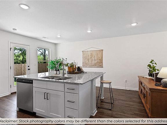 7th image of this home