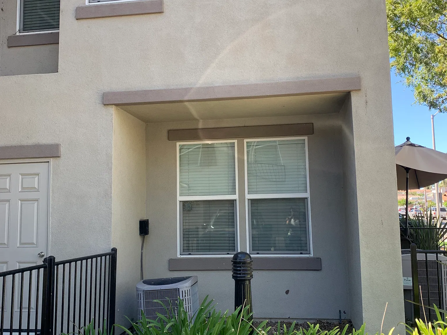 2 bed, 1068 sqft, $3,350 — Photo 3
