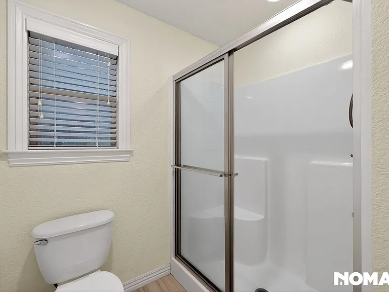 2088 E Custer Ln — Photo 29