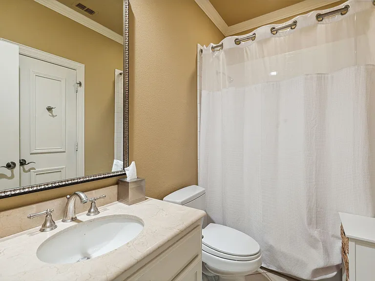 6815 Park Ln — Photo 16