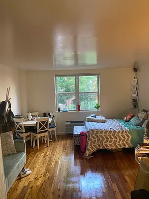 Rented by City Connections Realty | media 5