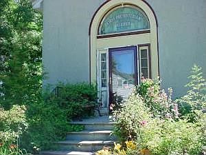 2nd image of 103 S Park St