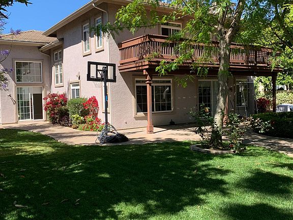 3rd image of 1044 Abeto Ct