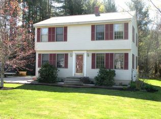 62 Crossing Brook Rd, Cumberland, ME 04021