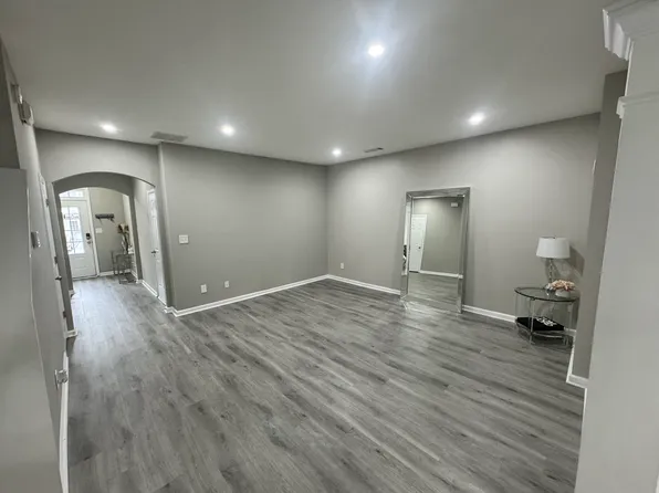 2178 Executive Dr, Duluth, GA 30096