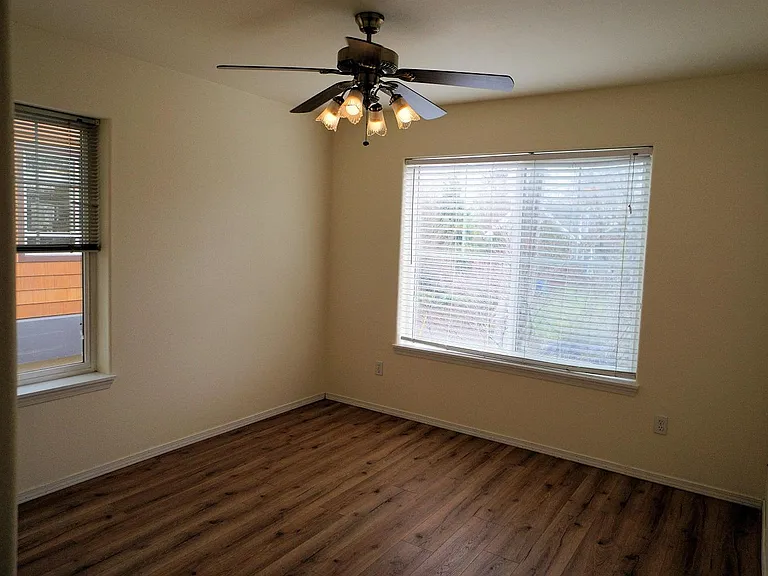 office/bedroom
