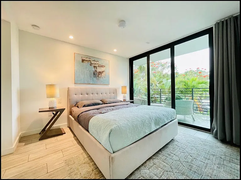 722 NE 15th Ave #1 — Photo 13