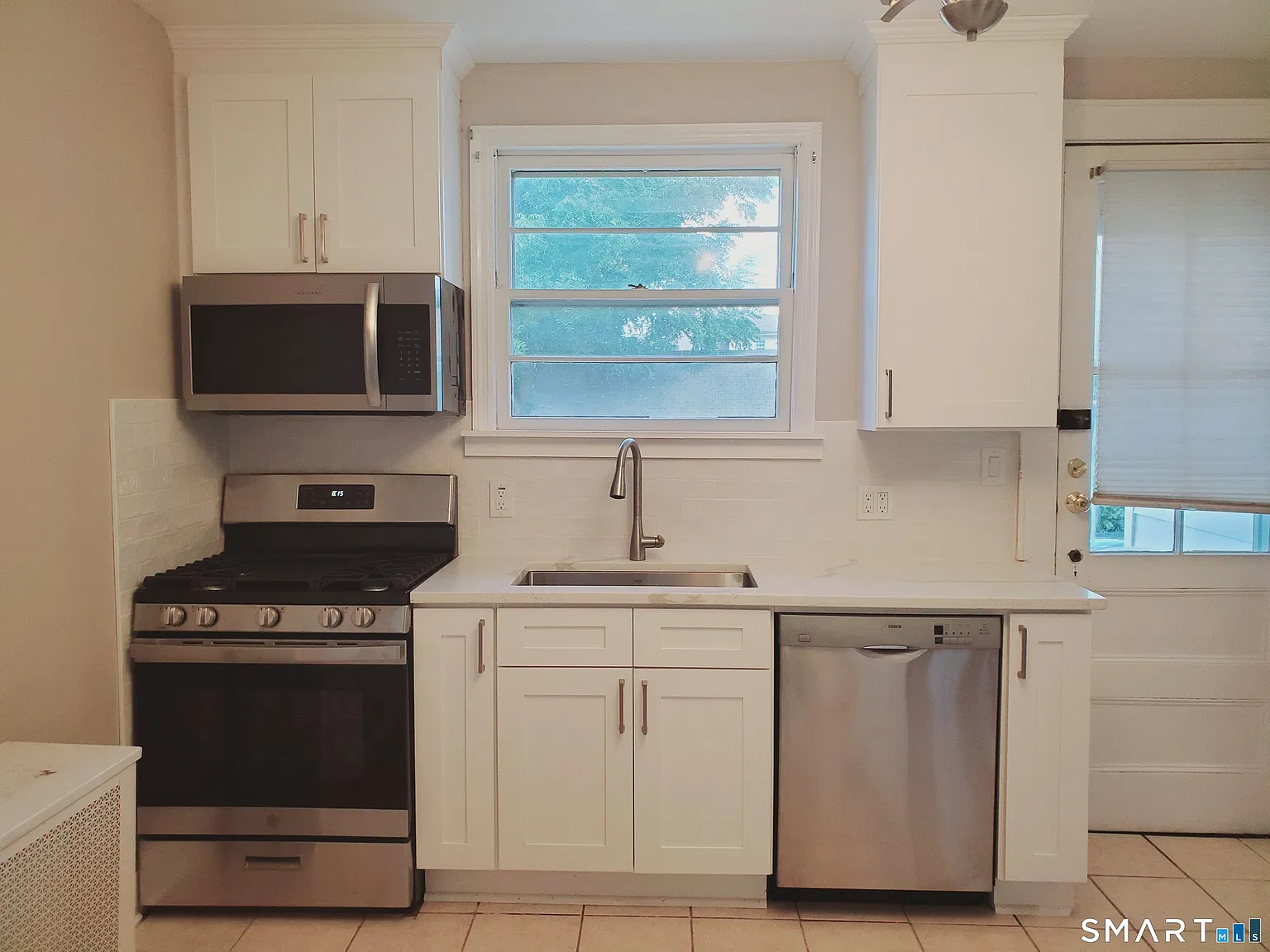 2 bed, 1.5 bath, 1250 sqft, $3,500 — Photo 3