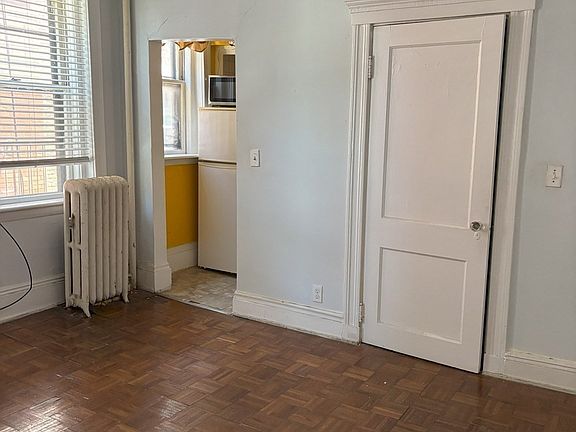 4th image of 5 Braemore Rd APT 10