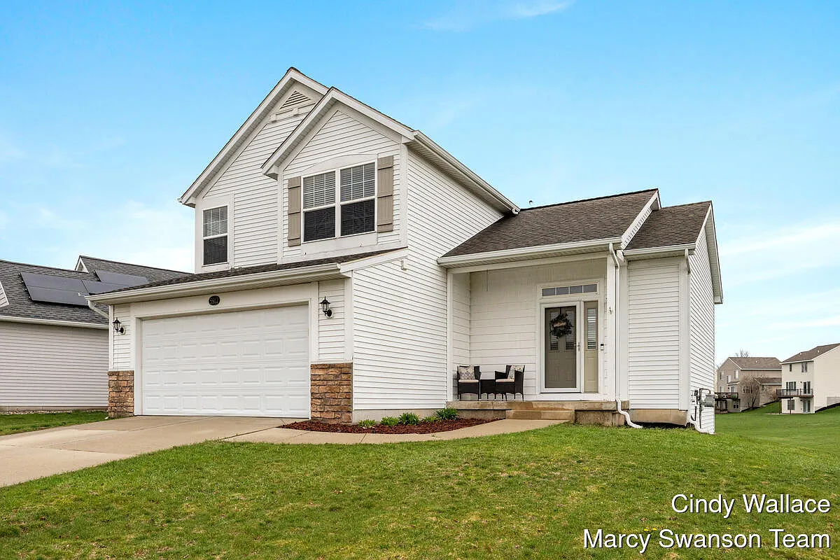 5912 Eaglechase Dr SE photo 1