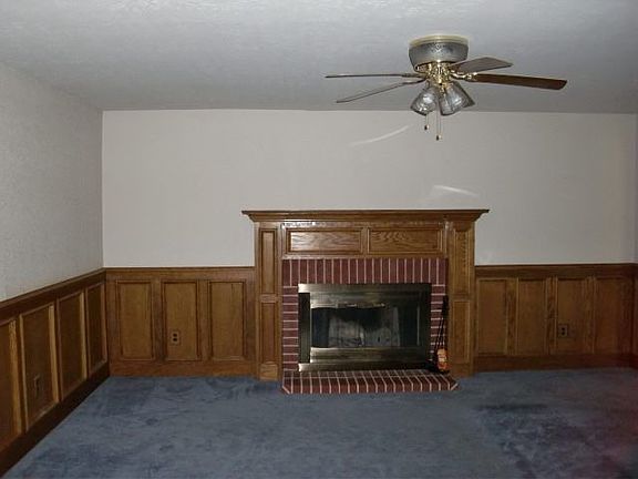 2nd image of 280 W Candlestick Dr