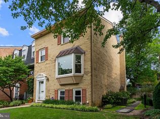 13 W Chapman St #A, Alexandria, VA 22301
