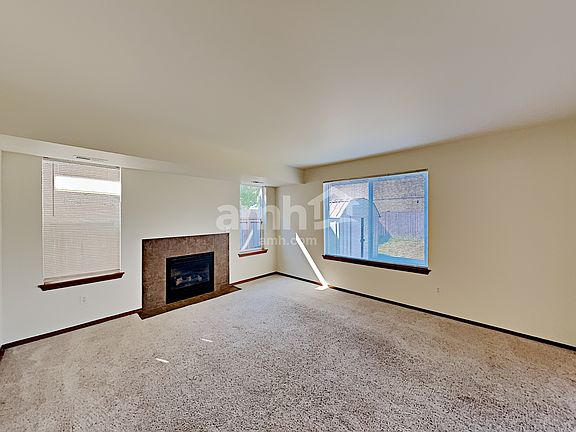 3rd image of 4905 104th Pl NE