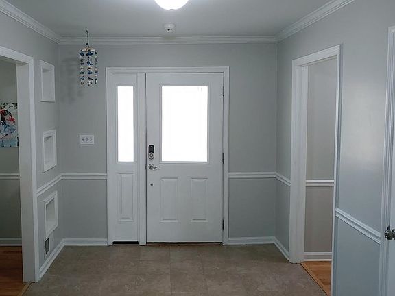 2nd image of 1812 Hollis Ave