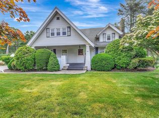 111 Cambon Ave, Saint James, NY 11780
