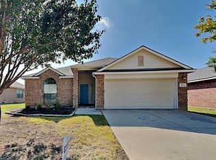 613 Destin Dr, Fort Worth, TX 76131