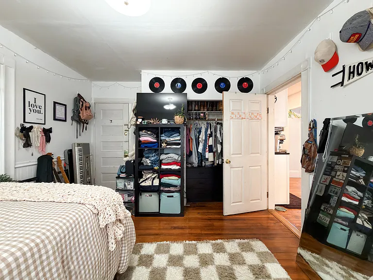15 Charnwood Rd #1 — Photo 7