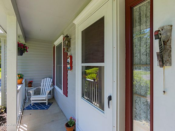 4th image of 1 Marlboro Dr