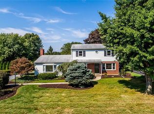 945 Donald Dr, Emmaus, PA