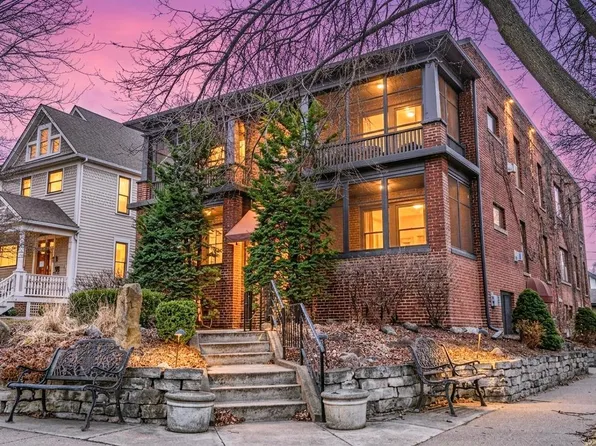 918 Goodrich Ave APT A, Saint Paul, MN 55105