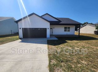 1162 W Ewing St, Clinton, IN 47842