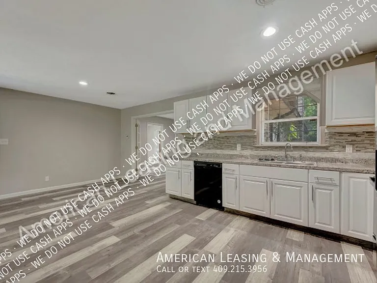 1301 Spring Lake Dr — Photo 6