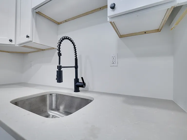 123 Evergreen Ln #2 — Photo 5
