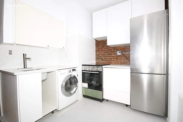 Rented by Sotheby's International Realty | media 20