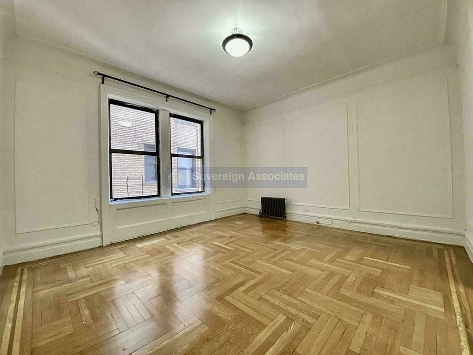 1st image of 664 W 163rd St #302