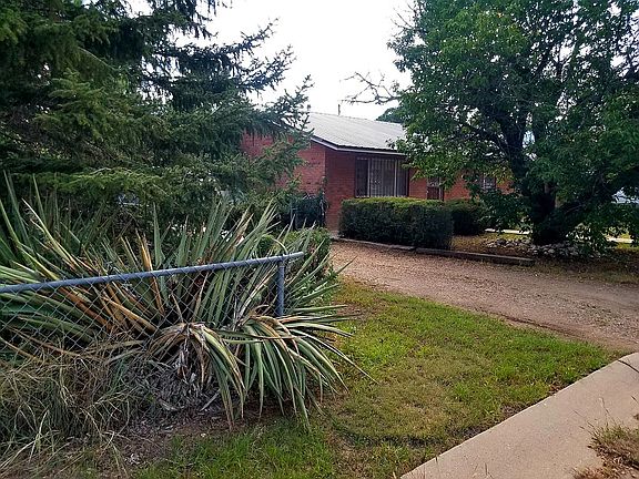 3rd image of 3001 Grady St