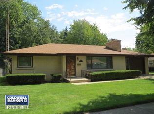 920 Manor Ct, Joliet, IL 60436