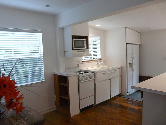 5th image of 731 E 7th Ave