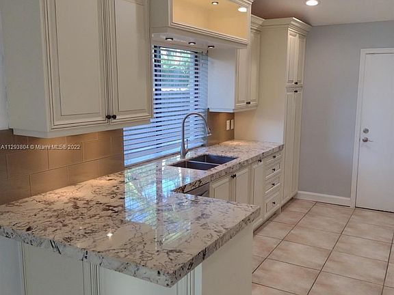 3rd image of 9584 SW 8th St #9584