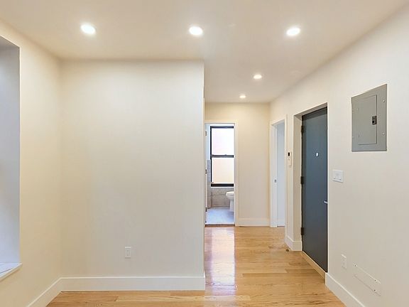 5th image of 19 Stanton St APT 43
