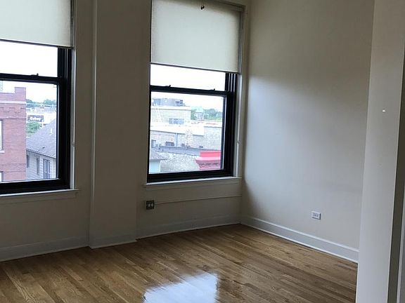 4th image of 2778 N Milwaukee Ave APT 302