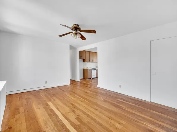 325 North Bishop Avenue #93-27, Bridgeport, CT 06610