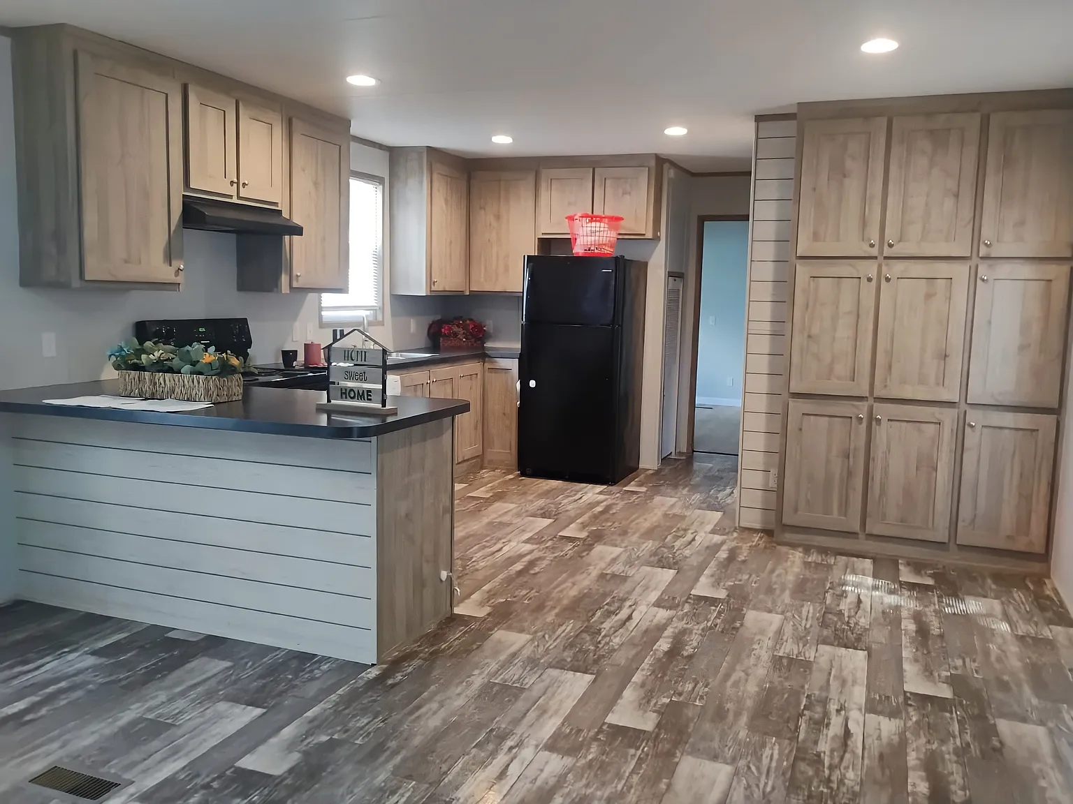 3 bed, 1216 sqft, $1,390 — Photo 3
