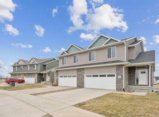 1112 Mary Ln, North Liberty, IA 52317