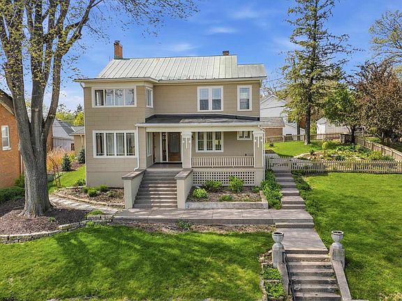 3rd image of 207 S Prospect St