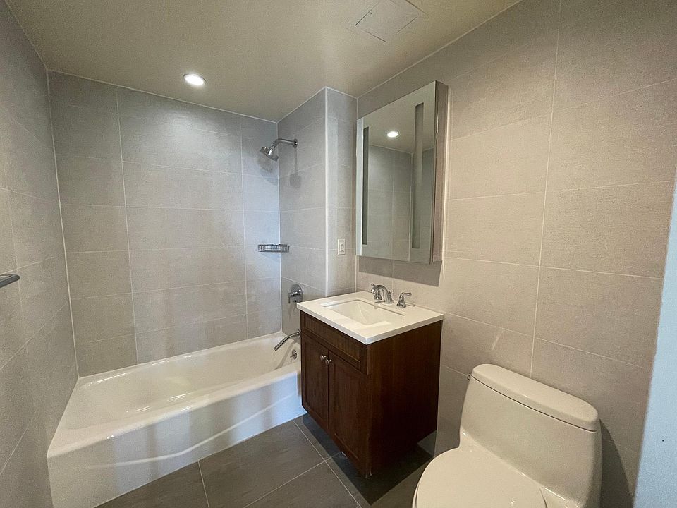 1st image of 14438 35th Ave #6