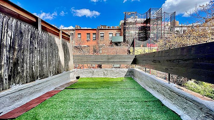 1st image of 57 W 68th St APT 8
