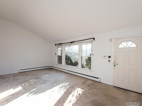 2nd image of 33 Sideview Dr