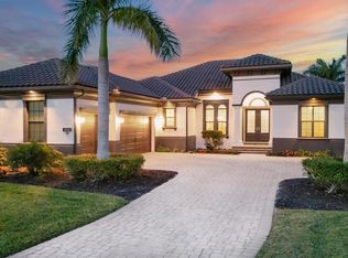 3519 Founders Club Dr, Sarasota, FL 34240