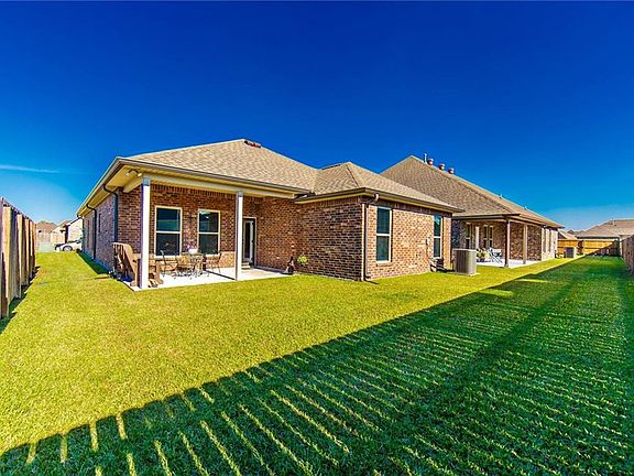 2nd image of 110 Devon Ct