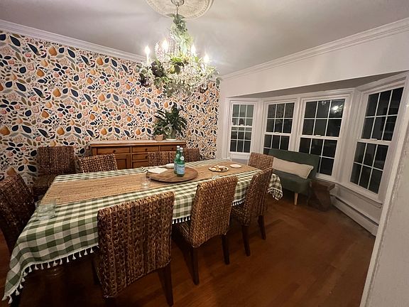 3rd image of 27 Greenhaven Way