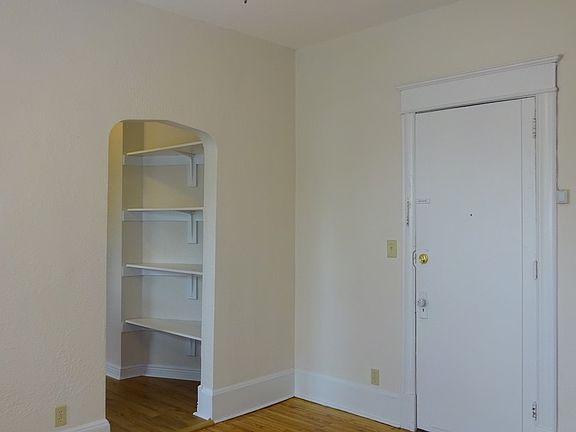 3rd image of 2820 1st Ave S APT 12