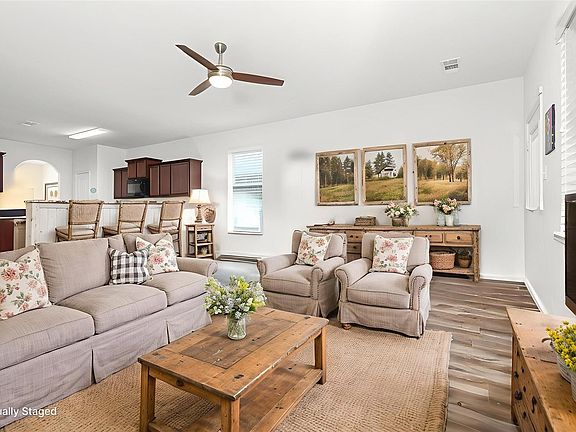 4th image of 1906 Pilot Point Way