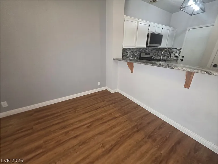 5027 Strauss Dr — Photo 6