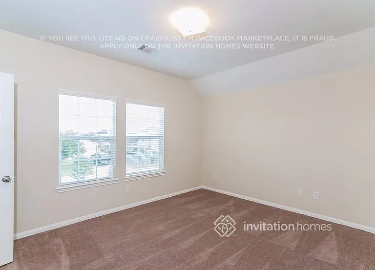 1511 Weiland Manor Ln — Photo 6